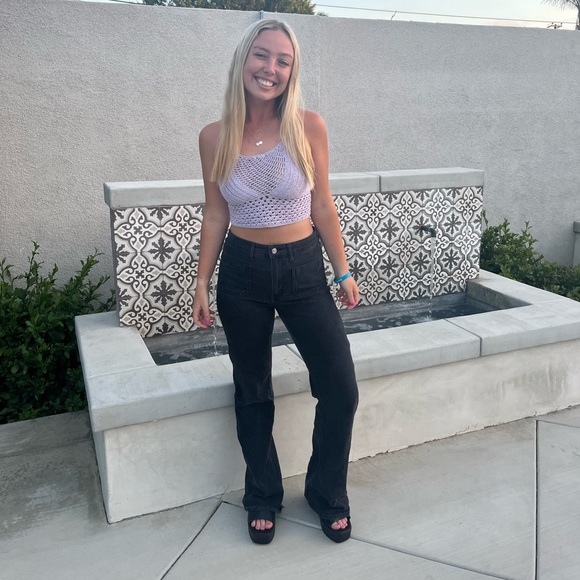 Meet your Posher, Mia - Picture 1 of 1